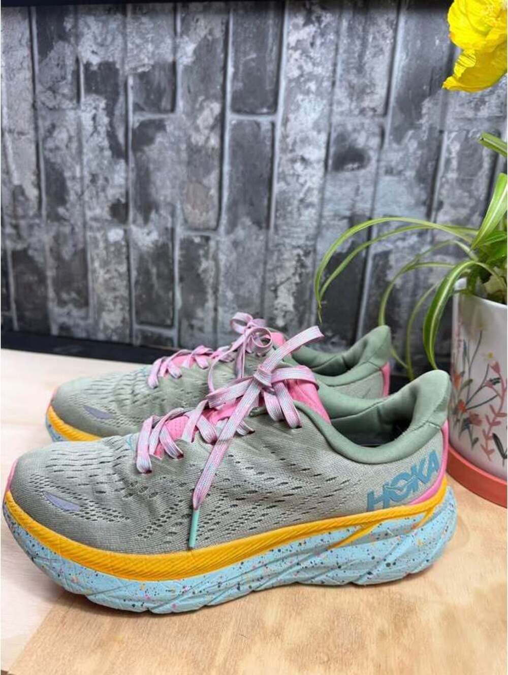 HOKA xFree People Clifton 8 Limited Edition Women’s Size 8.5 B Seaweed Green Tea